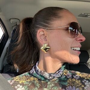 Meet your Posher, Naomi